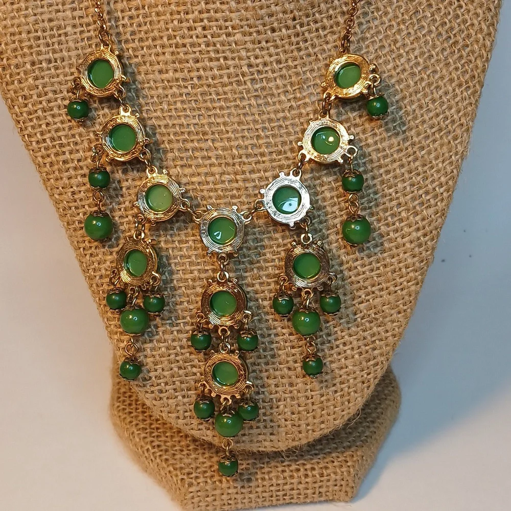J. Crew Jade Green Bubble Statement Necklace with Gold Tone Chain - Picture 6 of 9